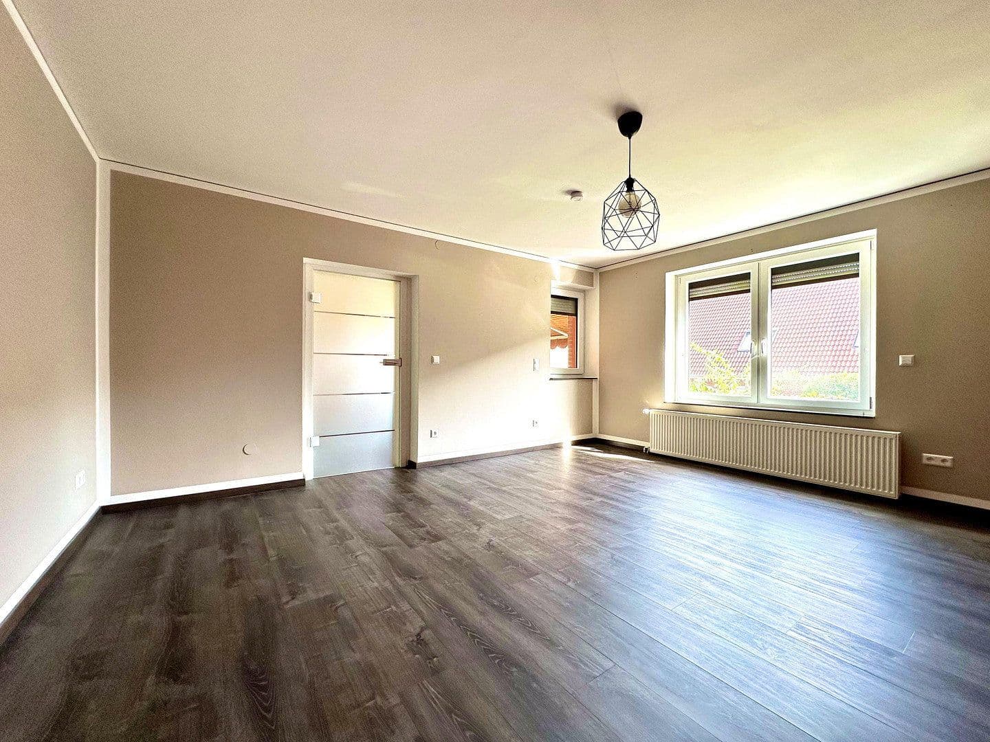 Prodej domu 160 m², pozemek 859 m², Drosselstraße 8, Neustadt am Rübenberge, Dolní Sasko Prodej domu 160 m², pozemek 859 m², Drosselstraße 8, Neustadt am Rübenberge, Dolní Sasko