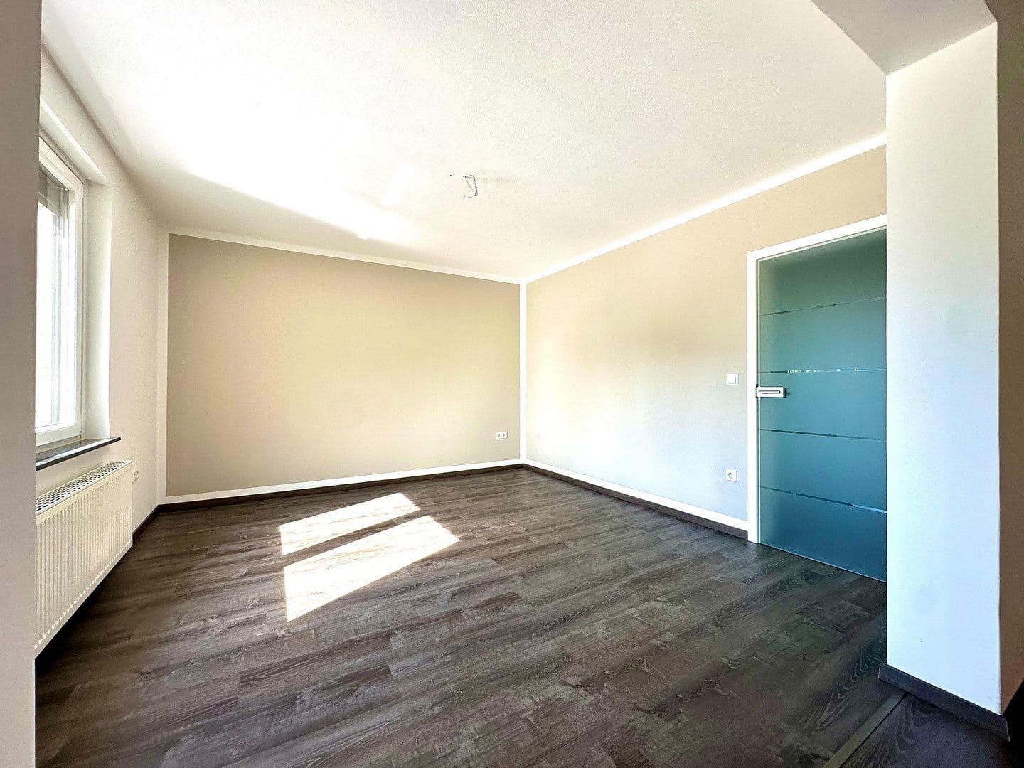 Prodej domu 160 m², pozemek 859 m², Drosselstraße 8, Neustadt am Rübenberge, Dolní Sasko Prodej domu 160 m², pozemek 859 m², Drosselstraße 8, Neustadt am Rübenberge, Dolní Sasko