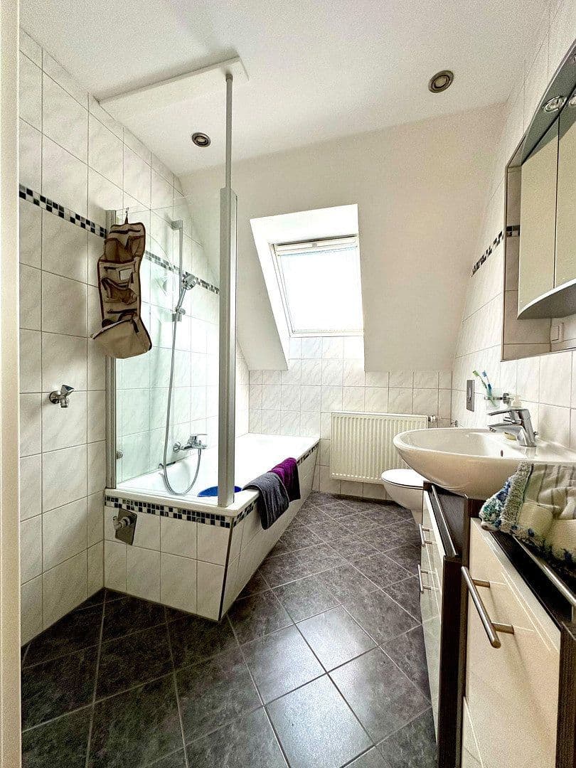 Prodej domu 160 m², pozemek 859 m², Drosselstraße 8, Neustadt am Rübenberge, Dolní Sasko Prodej domu 160 m², pozemek 859 m², Drosselstraße 8, Neustadt am Rübenberge, Dolní Sasko