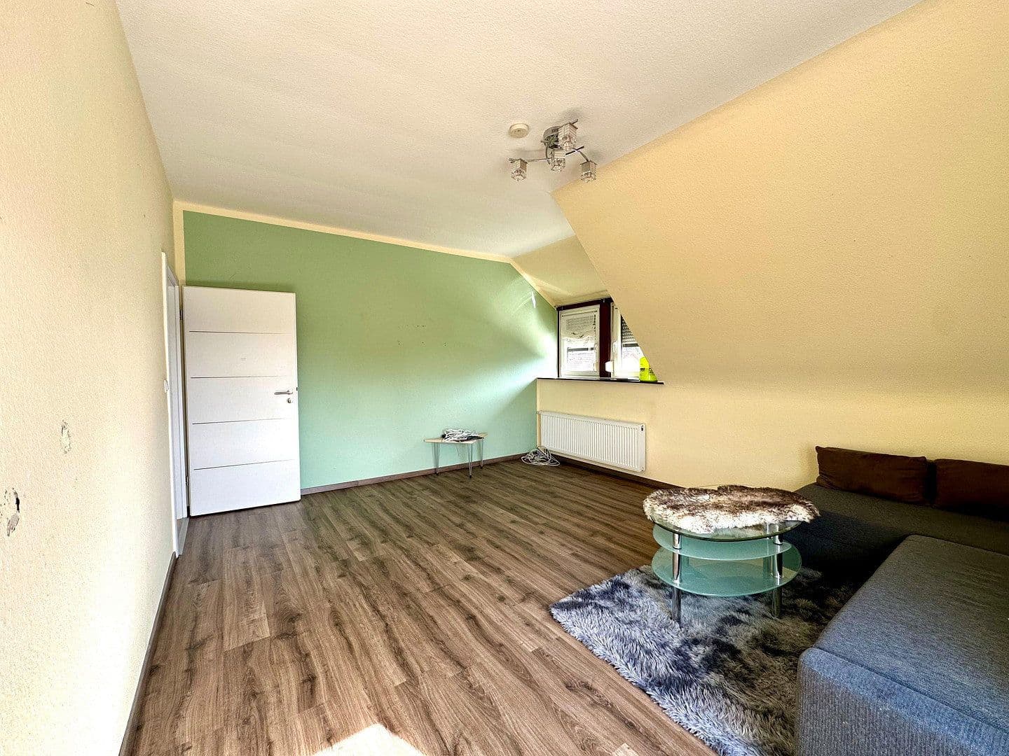 Prodej domu 160 m², pozemek 859 m², Drosselstraße 8, Neustadt am Rübenberge, Dolní Sasko Prodej domu 160 m², pozemek 859 m², Drosselstraße 8, Neustadt am Rübenberge, Dolní Sasko