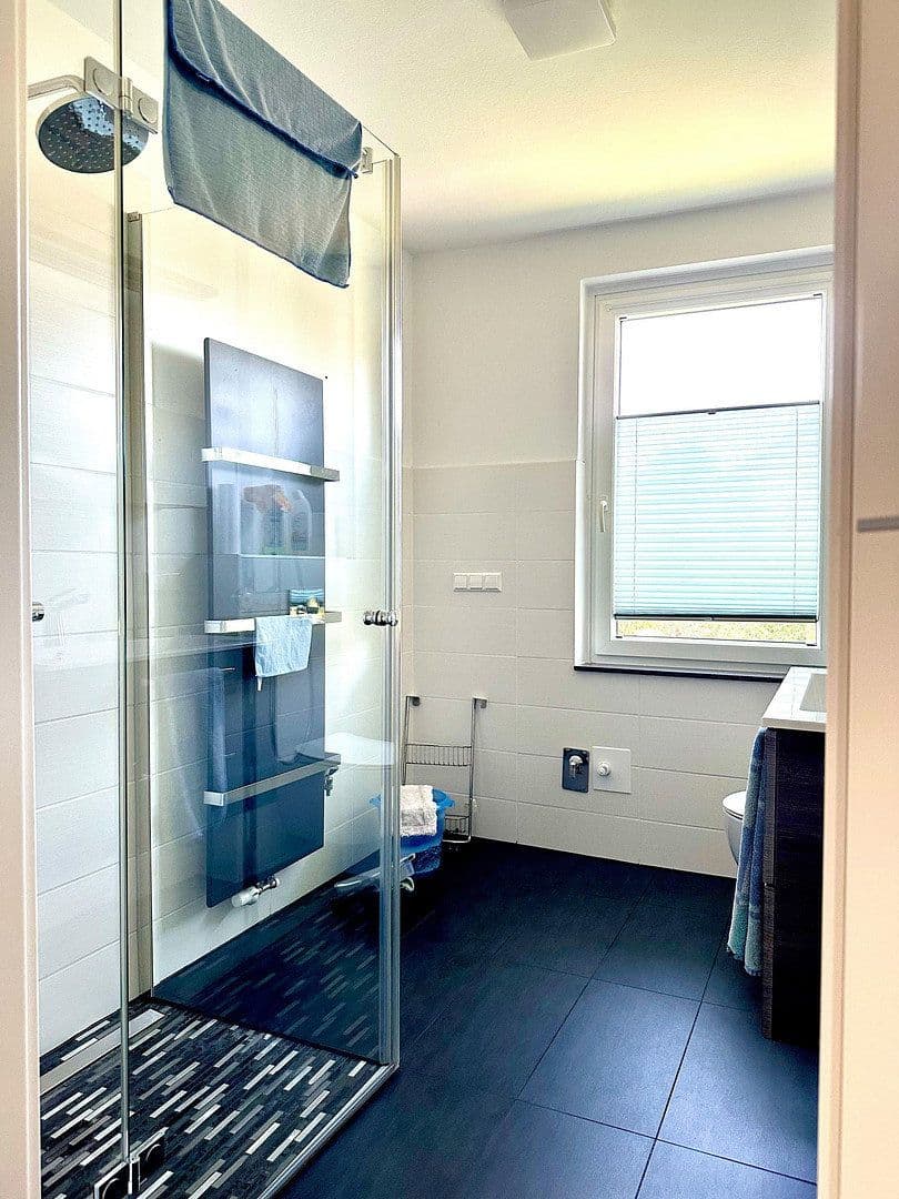 Prodej domu 160 m², pozemek 859 m², Drosselstraße 8, Neustadt am Rübenberge, Dolní Sasko Prodej domu 160 m², pozemek 859 m², Drosselstraße 8, Neustadt am Rübenberge, Dolní Sasko