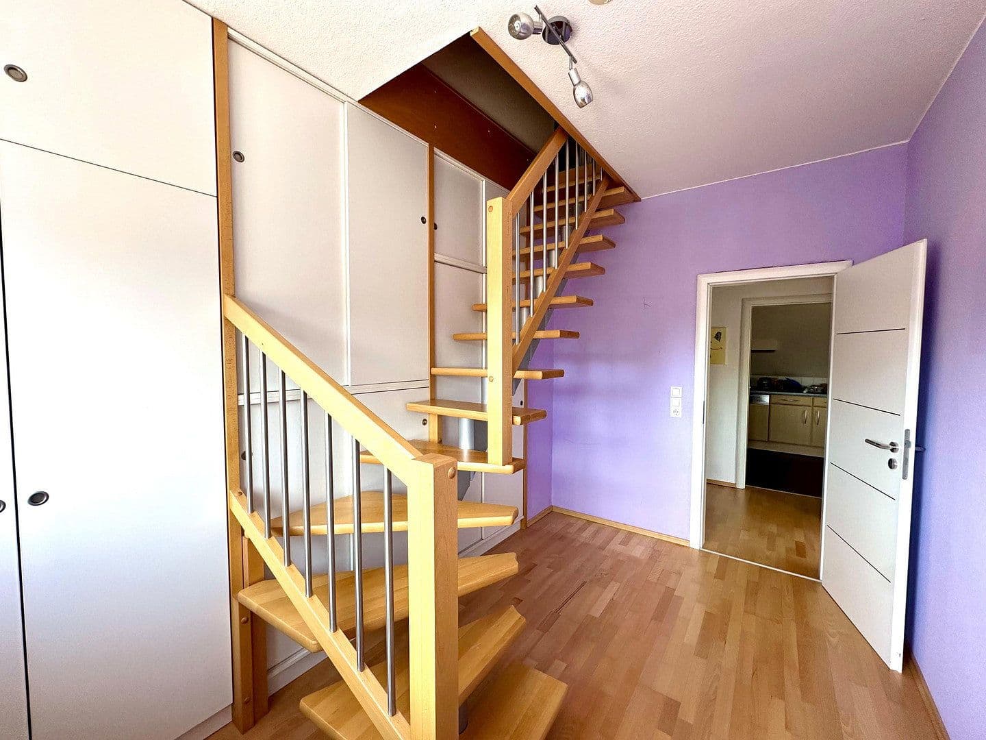 Prodej domu 160 m², pozemek 859 m², Drosselstraße 8, Neustadt am Rübenberge, Dolní Sasko Prodej domu 160 m², pozemek 859 m², Drosselstraße 8, Neustadt am Rübenberge, Dolní Sasko