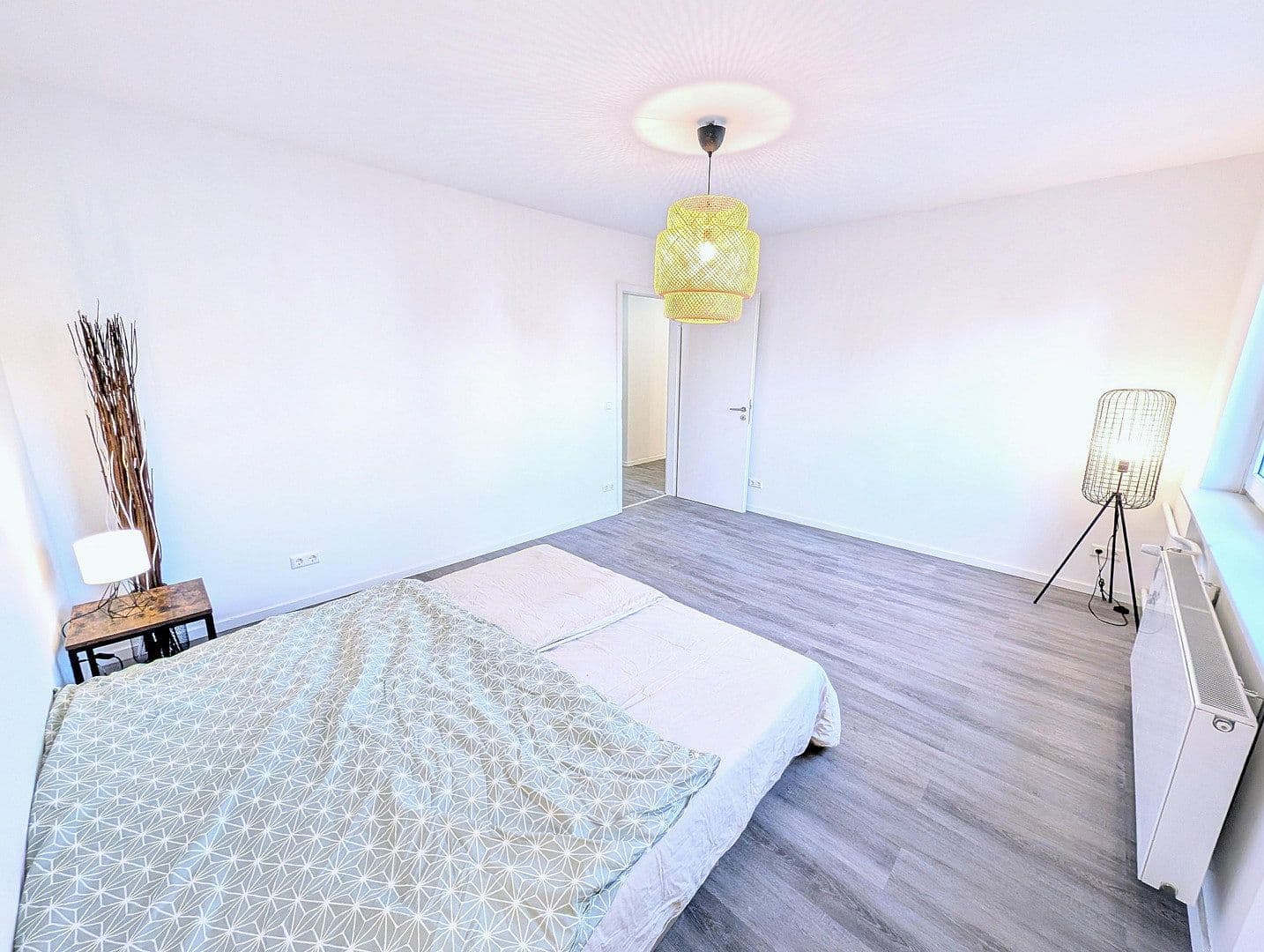 Prodej bytu 4+1 92 m², Berlin, Berlín Prodej bytu 4+1 92 m², Berlin, Berlín