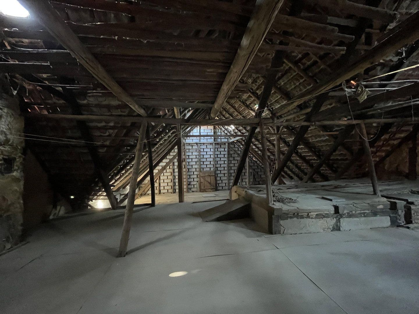 Prodej domu 73 m², pozemek 1.056 m², Apelern, Dolní Sasko Prodej domu 73 m², pozemek 1.056 m², Apelern, Dolní Sasko