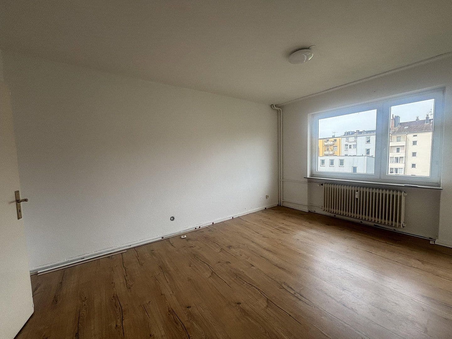 Pronájem bytu 3+kk 90 m², Westring 337, Kiel, Šlesvicko-Holštýnsko Pronájem bytu 3+kk 90 m², Westring 337, Kiel, Šlesvicko-Holštýnsko