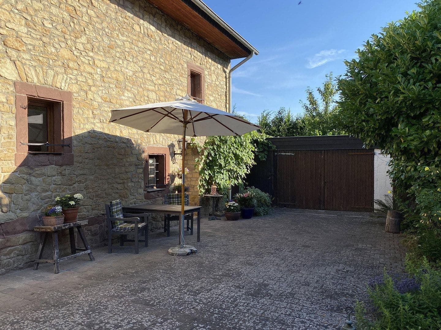 Prodej domu 120 m², pozemek 665 m², Nideggen, Severní Porýní-Vestfálsko Prodej domu 120 m², pozemek 665 m², Nideggen, Severní Porýní-Vestfálsko