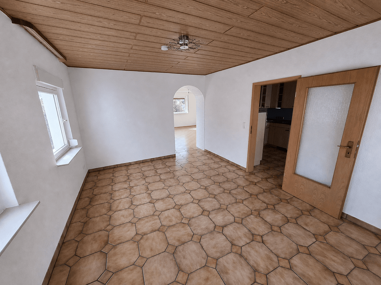 Pronájem bytu 4+1 125 m², Neuberg, Hessen Pronájem bytu 4+1 125 m², Neuberg, Hessen