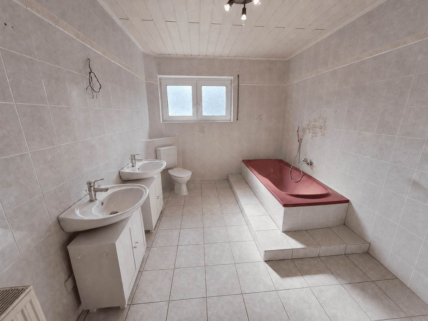 Pronájem bytu 4+1 125 m², Neuberg, Hessen Pronájem bytu 4+1 125 m², Neuberg, Hessen