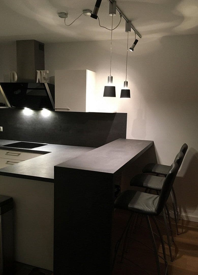 Pronájem domu 165 m², pozemek 289 m², Kaiserslautern, Porýní-Falc Pronájem domu 165 m², pozemek 289 m², Kaiserslautern, Porýní-Falc