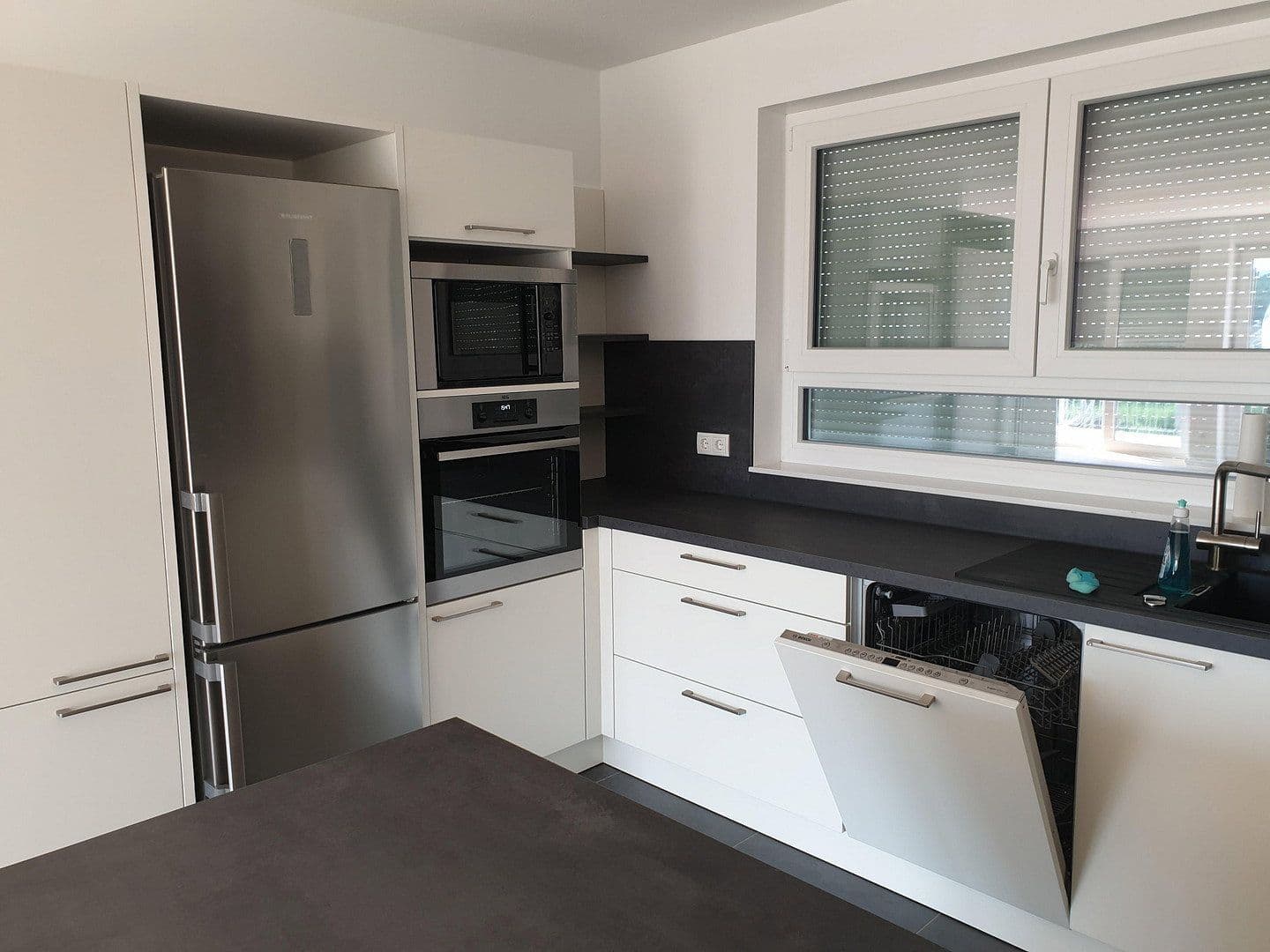 Pronájem domu 165 m², pozemek 289 m², Kaiserslautern, Porýní-Falc Pronájem domu 165 m², pozemek 289 m², Kaiserslautern, Porýní-Falc