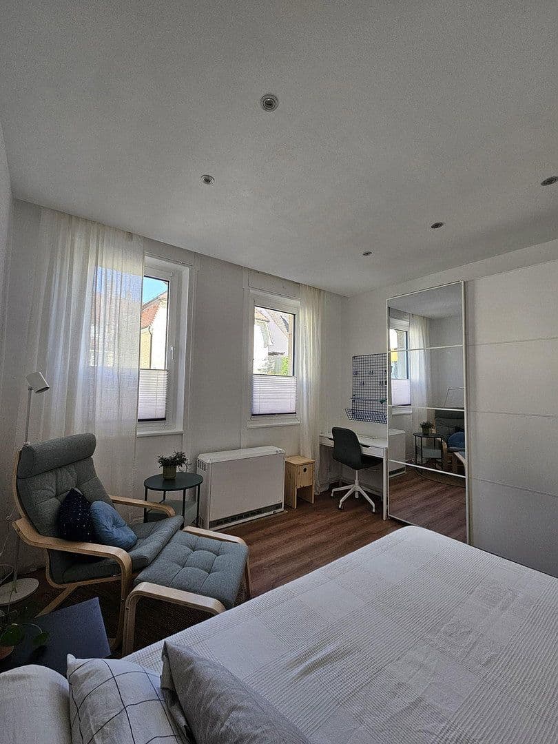 Pronájem bytu 1+1 23 m², Stuttgart, Bádensko-Württembersko Pronájem bytu 1+1 23 m², Stuttgart, Bádensko-Württembersko