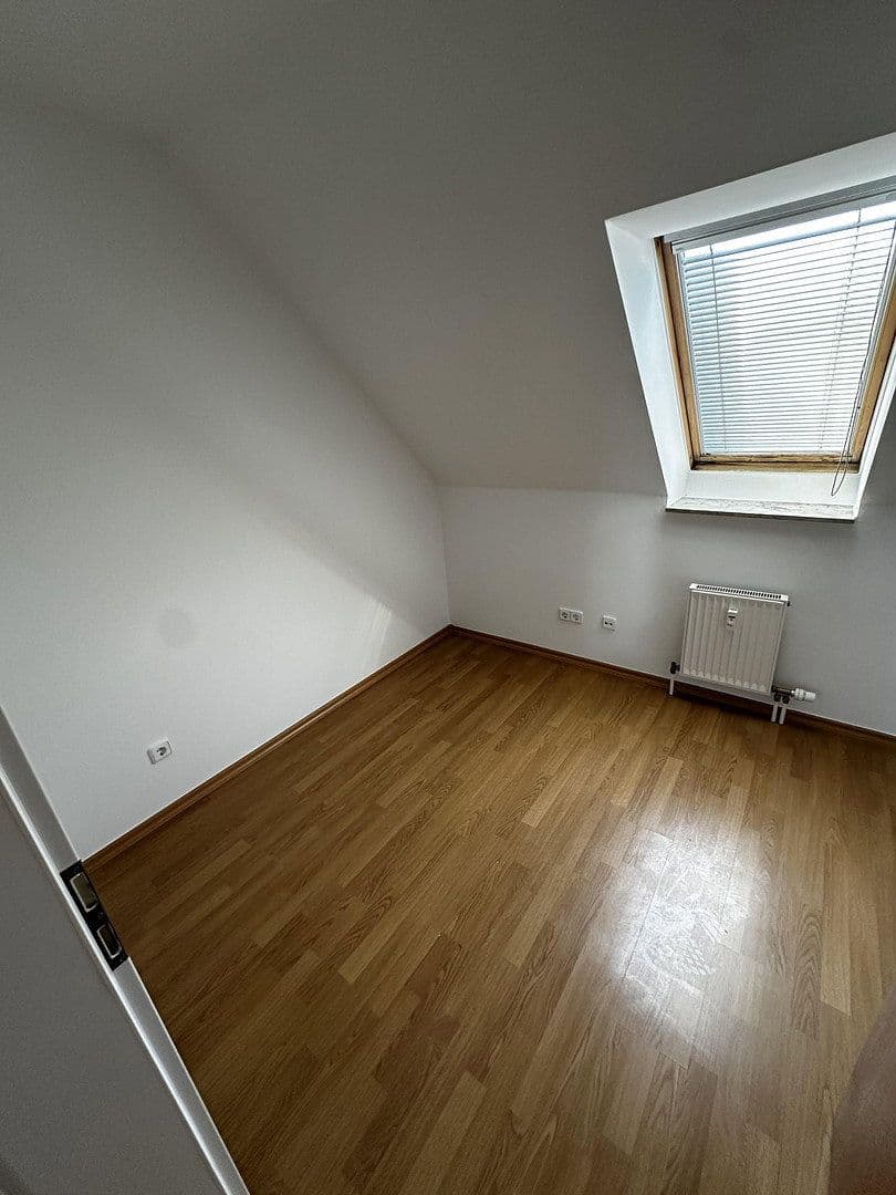 Pronájem bytu 3+1 56 m², Buchenweg 23, Leipzig, Sasko Pronájem bytu 3+1 56 m², Buchenweg 23, Leipzig, Sasko