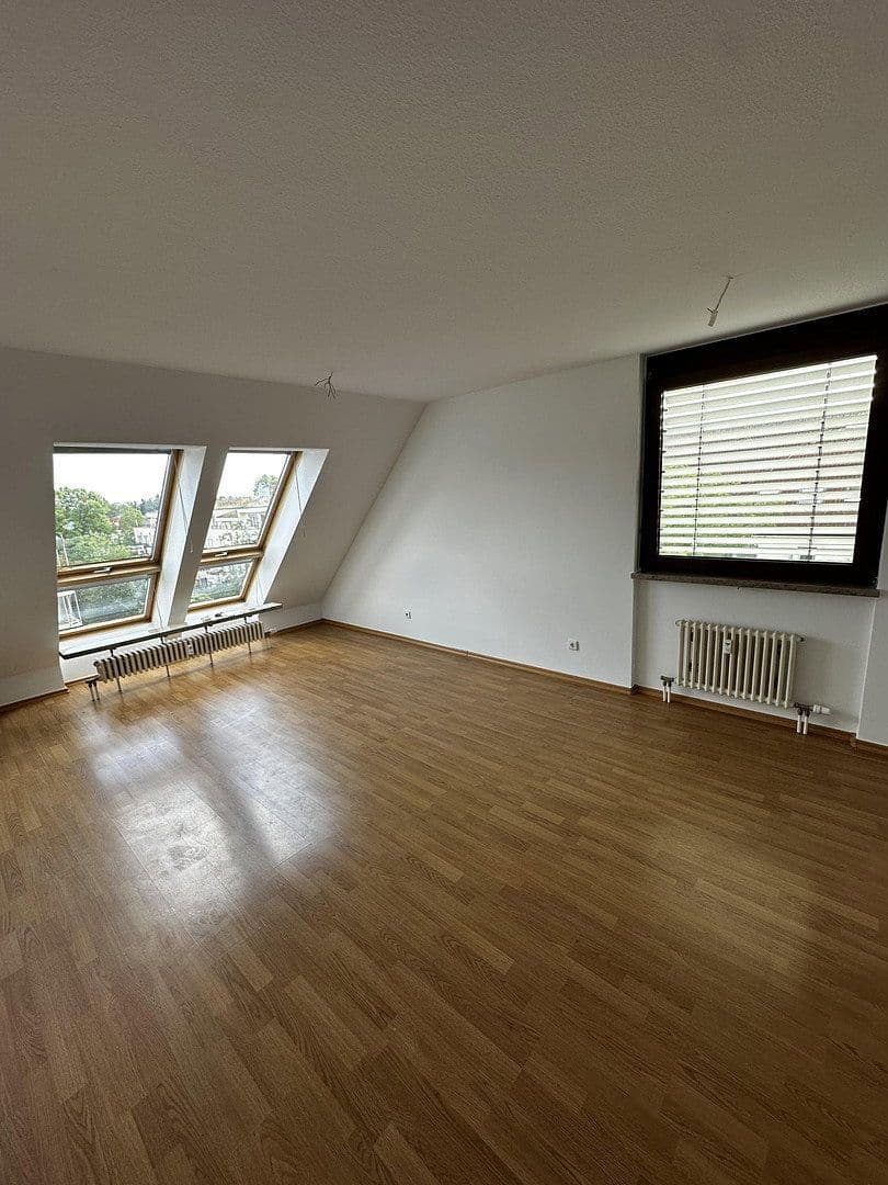 Pronájem bytu 3+1 56 m², Buchenweg 23, Leipzig, Sasko Pronájem bytu 3+1 56 m², Buchenweg 23, Leipzig, Sasko