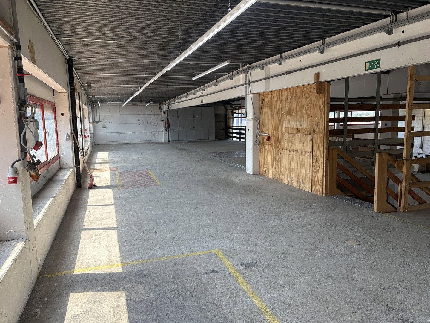 Pronájem nebytového prostoru 1.400 m², Birkenweiherstraße 17, Langenselbold, Hessen Pronájem nebytového prostoru 1.400 m², Birkenweiherstraße 17, Langenselbold, Hessen