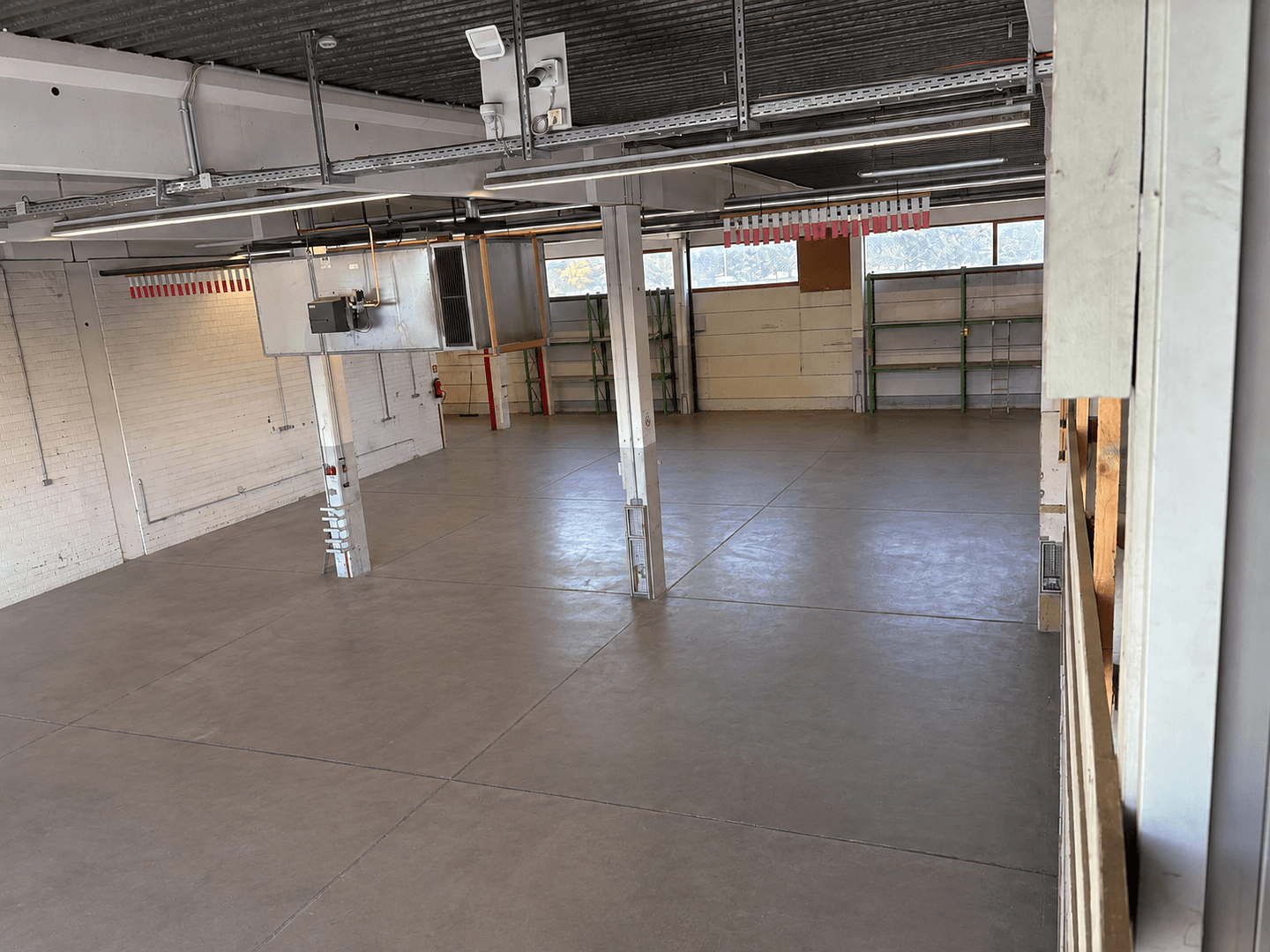 Pronájem nebytového prostoru 1.400 m², Birkenweiherstraße 17, Langenselbold, Hessen Pronájem nebytového prostoru 1.400 m², Birkenweiherstraße 17, Langenselbold, Hessen