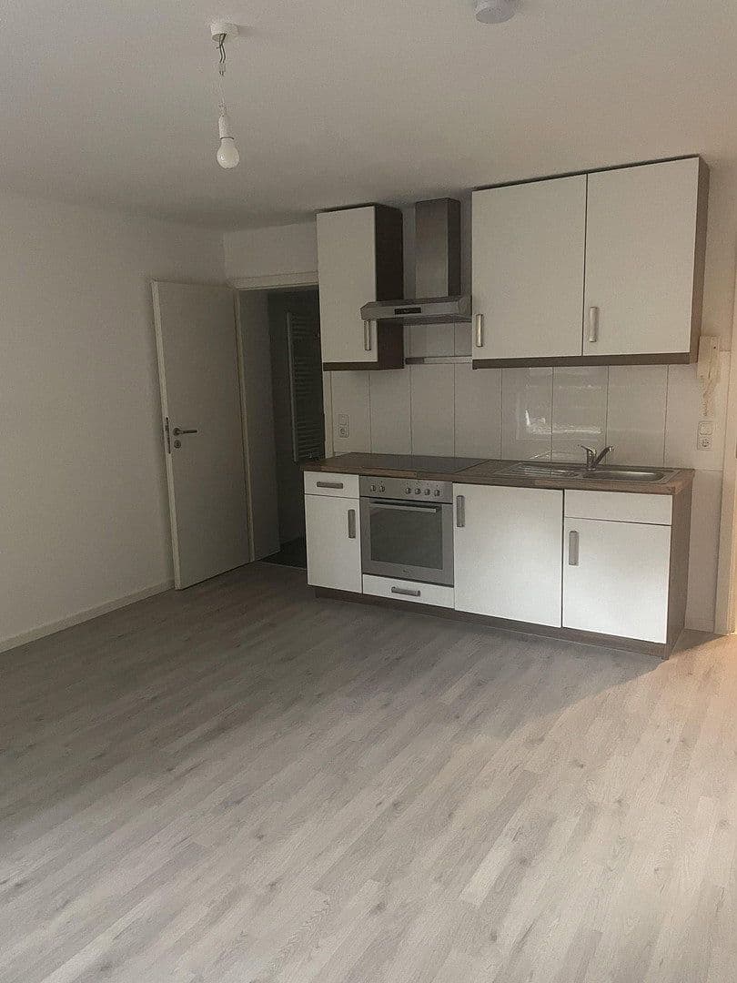 Pronájem bytu 1+1 28 m², Mainz, Porýní-Falc Pronájem bytu 1+1 28 m², Mainz, Porýní-Falc