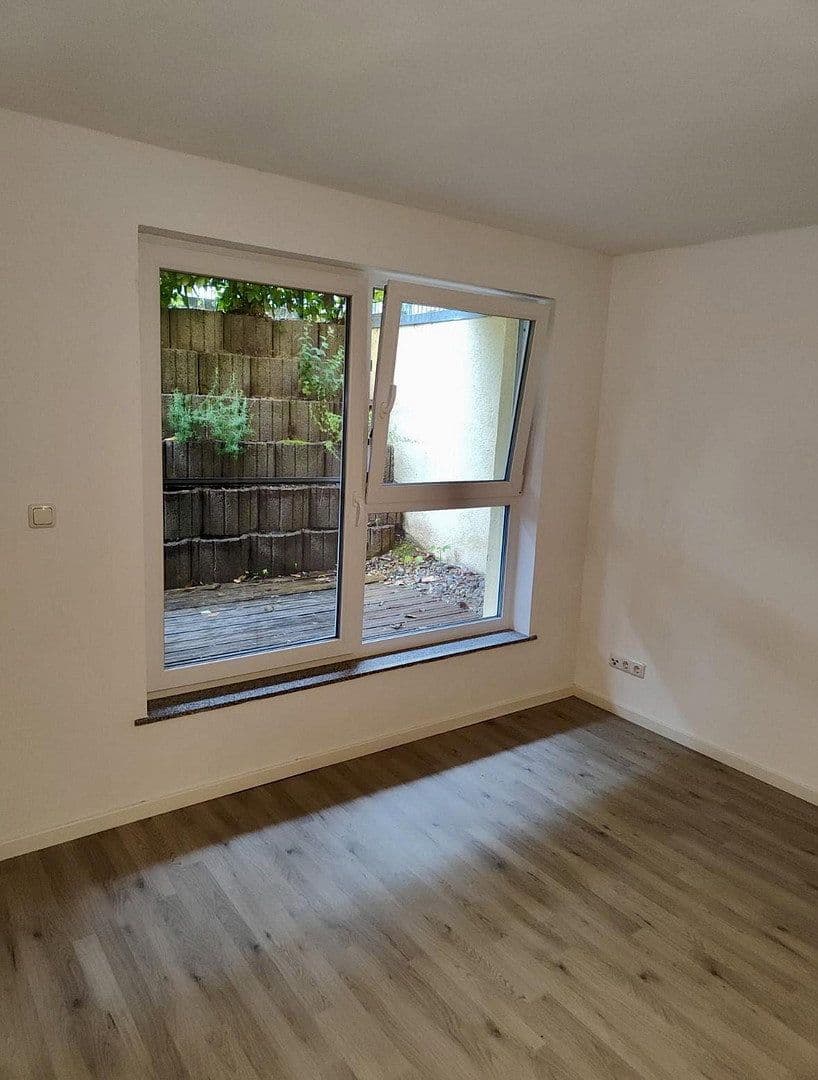 Pronájem bytu 1+1 28 m², Mainz, Porýní-Falc Pronájem bytu 1+1 28 m², Mainz, Porýní-Falc