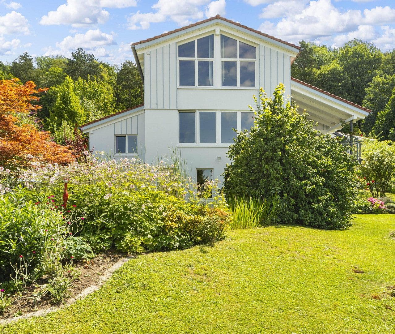 Prodej domu 204 m², pozemek 894 m², Northeim, Dolní Sasko Prodej domu 204 m², pozemek 894 m², Northeim, Dolní Sasko