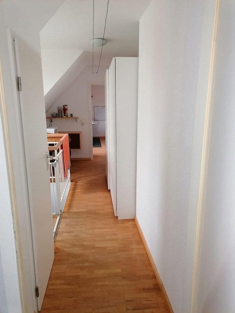 Pronájem bytu 3+1 106 m², Malteserordensstraße 4, Freiburg, Bádensko-Württembersko Pronájem bytu 3+1 106 m², Malteserordensstraße 4, Freiburg, Bádensko-Württembersko