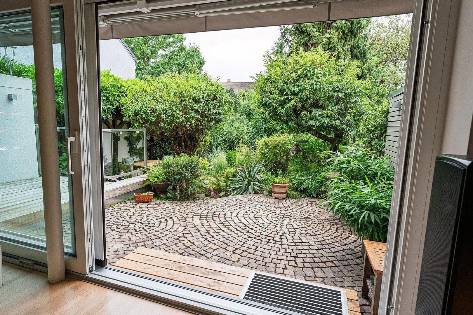 Prodej domu 153 m², pozemek 341 m², Joh.-Seb.-Bach-Straße 10a, Plankstadt, Bádensko-Württembersko Prodej domu 153 m², pozemek 341 m², Joh.-Seb.-Bach-Straße 10a, Plankstadt, Bádensko-Württembersko