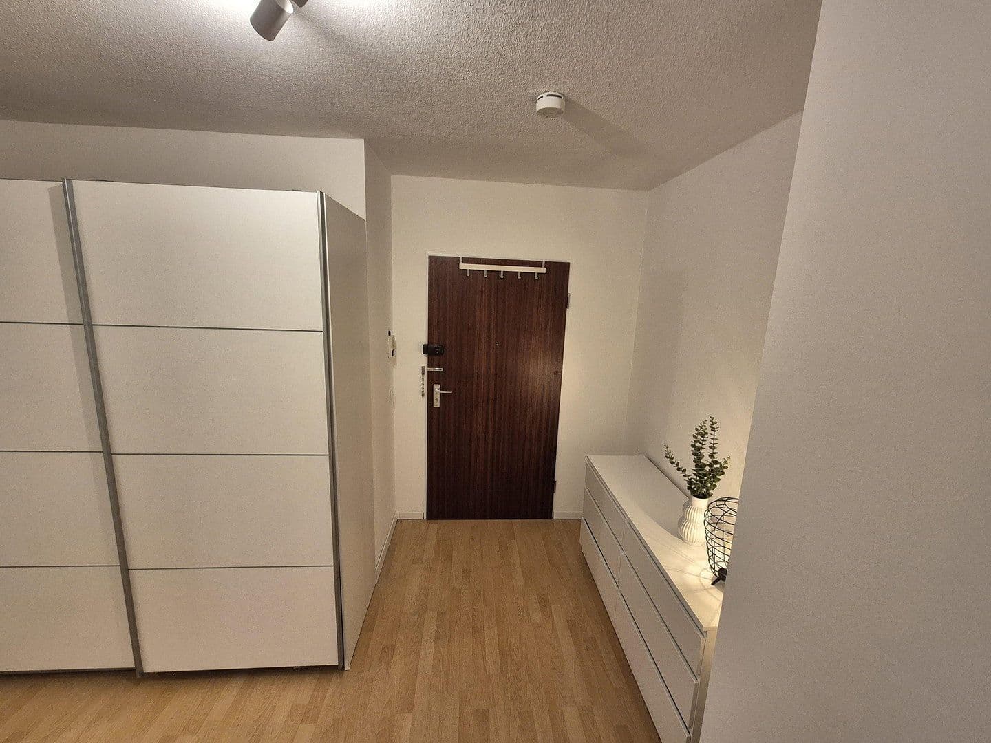 Pronájem bytu 1+kk 50 m², Düsseldorferstr. 19, Nürnberg, Bavorsko Pronájem bytu 1+kk 50 m², Düsseldorferstr. 19, Nürnberg, Bavorsko