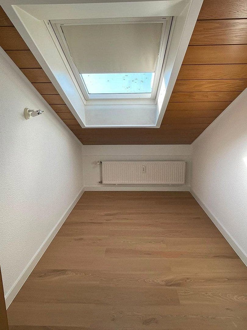 Pronájem bytu 4+kk 115 m², Brühl, Bádensko-Württembersko Pronájem bytu 4+kk 115 m², Brühl, Bádensko-Württembersko