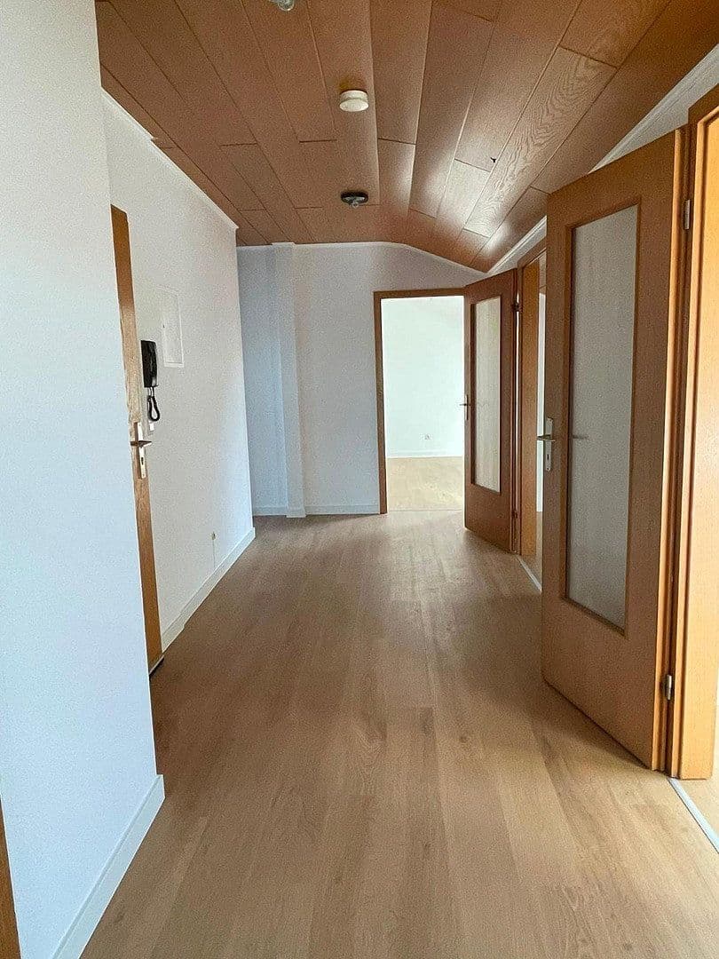 Pronájem bytu 4+kk 115 m², Brühl, Bádensko-Württembersko Pronájem bytu 4+kk 115 m², Brühl, Bádensko-Württembersko