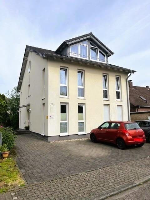 Pronájem bytu 3+1 92 m², Am alten Brauhaus 13 a, Köln, Severní Porýní-Vestfálsko Pronájem bytu 3+1 92 m², Am alten Brauhaus 13 a, Köln, Severní Porýní-Vestfálsko