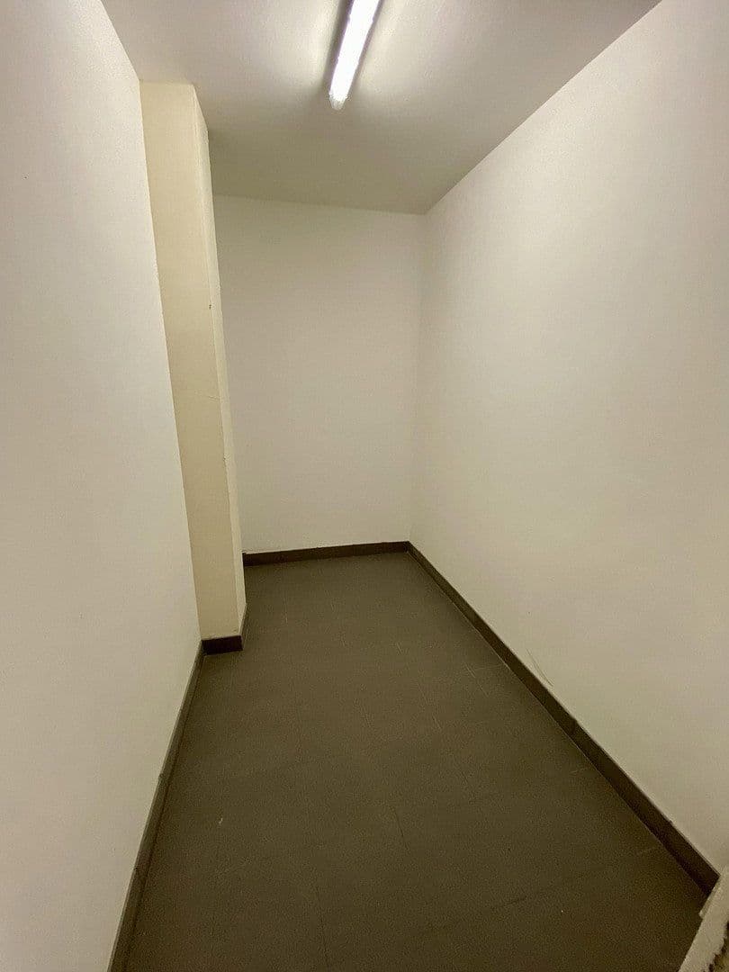 Pronájem bytu 2+kk 75 m², Weyerstraße 45, Solingen, Severní Porýní-Vestfálsko Pronájem bytu 2+kk 75 m², Weyerstraße 45, Solingen, Severní Porýní-Vestfálsko