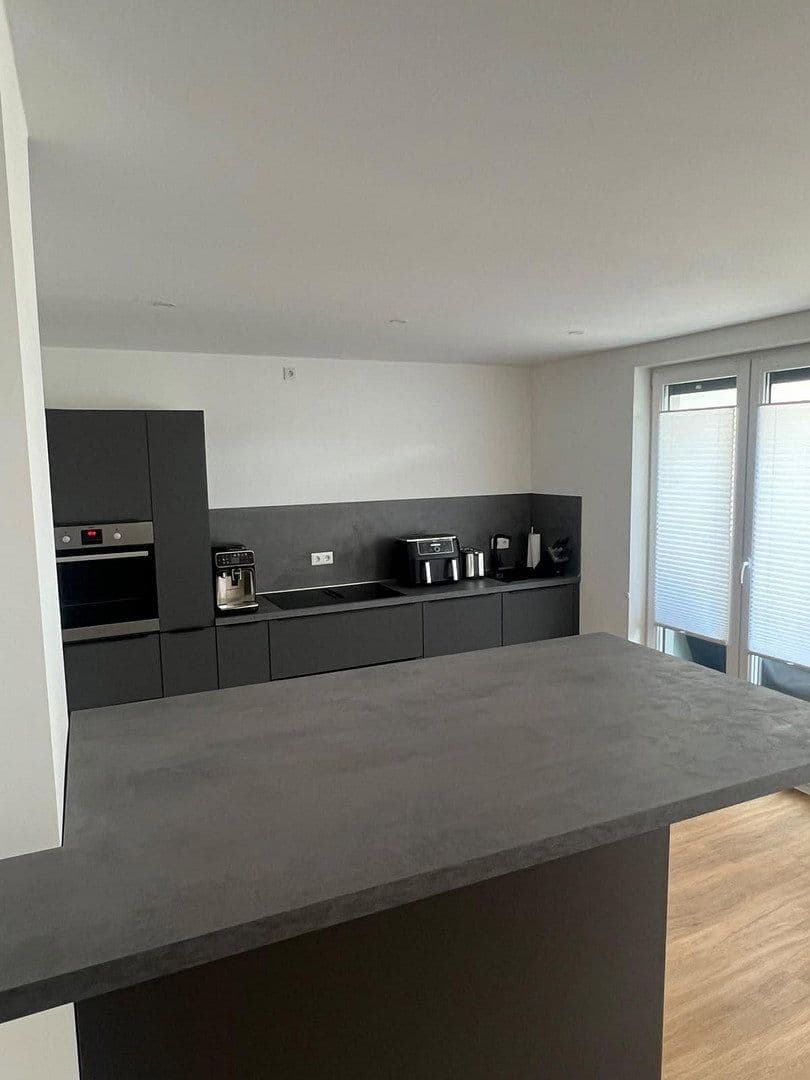 Pronájem bytu 2+kk 75 m², Weyerstraße 45, Solingen, Severní Porýní-Vestfálsko Pronájem bytu 2+kk 75 m², Weyerstraße 45, Solingen, Severní Porýní-Vestfálsko