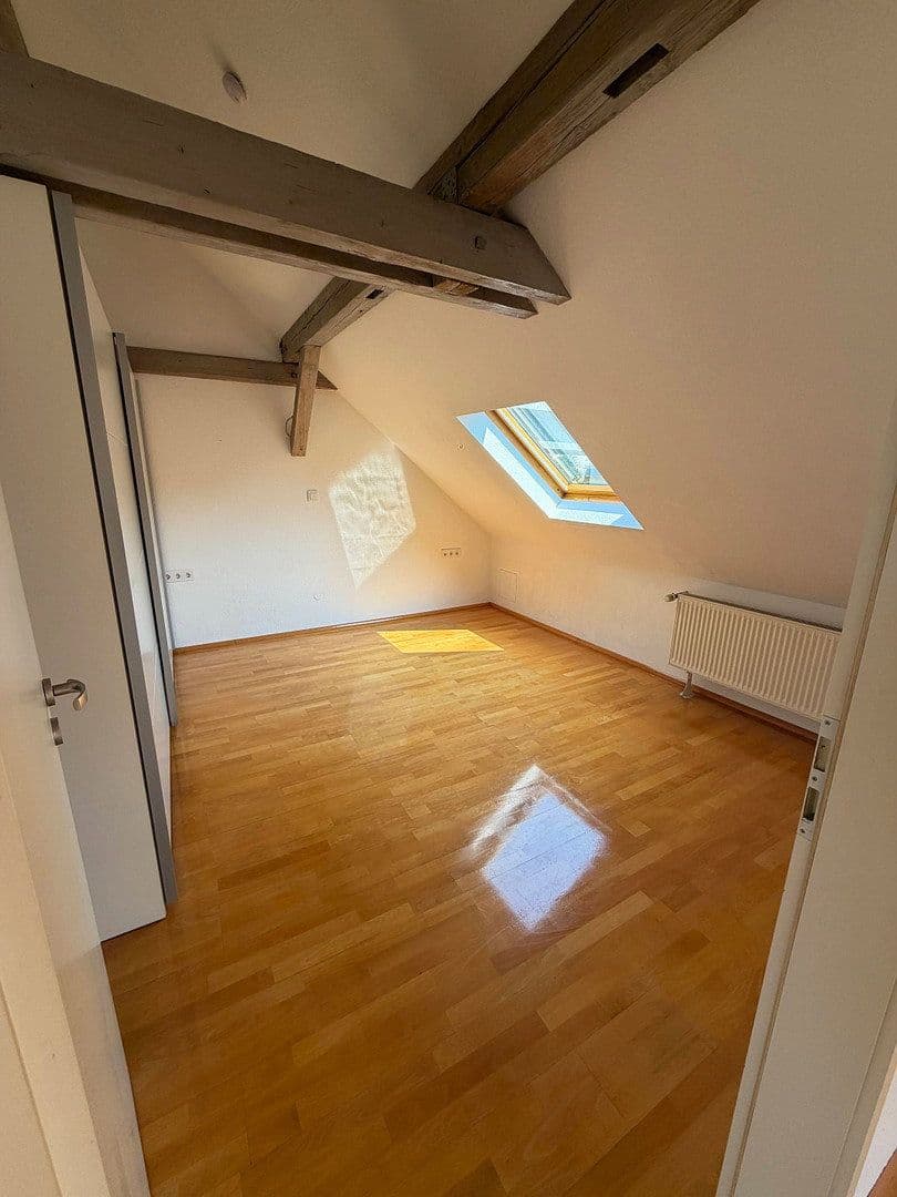 Pronájem bytu 2+kk 62 m², Stuttgart, Bádensko-Württembersko Pronájem bytu 2+kk 62 m², Stuttgart, Bádensko-Württembersko