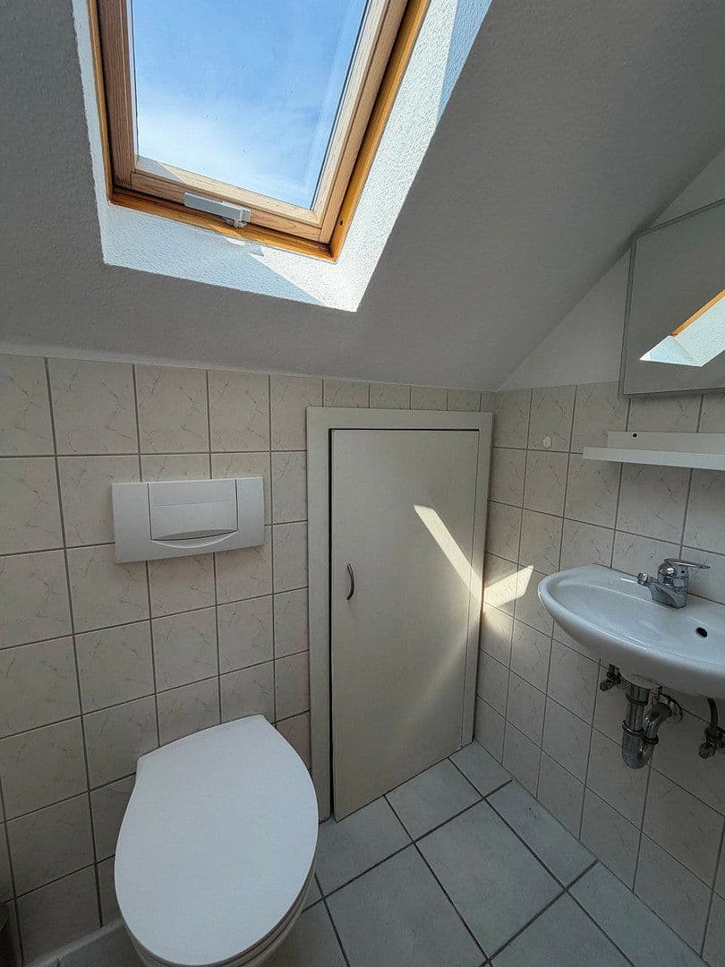 Pronájem bytu 2+kk 62 m², Stuttgart, Bádensko-Württembersko Pronájem bytu 2+kk 62 m², Stuttgart, Bádensko-Württembersko