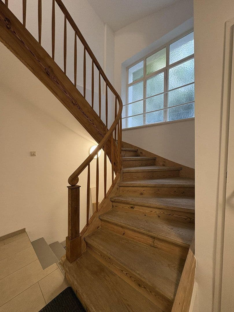 Pronájem bytu 3+1 72 m², Ludwigstraße 110A, Stuttgart, Bádensko-Württembersko Pronájem bytu 3+1 72 m², Ludwigstraße 110A, Stuttgart, Bádensko-Württembersko