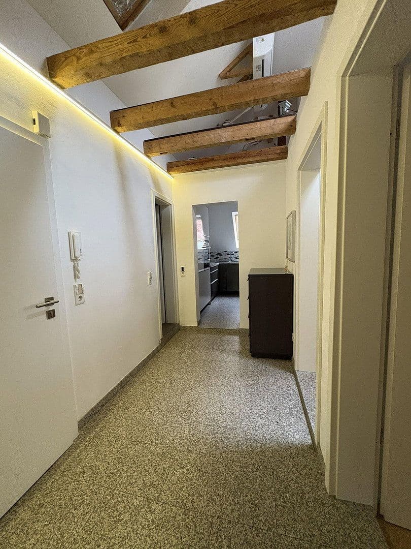Pronájem bytu 3+1 72 m², Ludwigstraße 110A, Stuttgart, Bádensko-Württembersko Pronájem bytu 3+1 72 m², Ludwigstraße 110A, Stuttgart, Bádensko-Württembersko