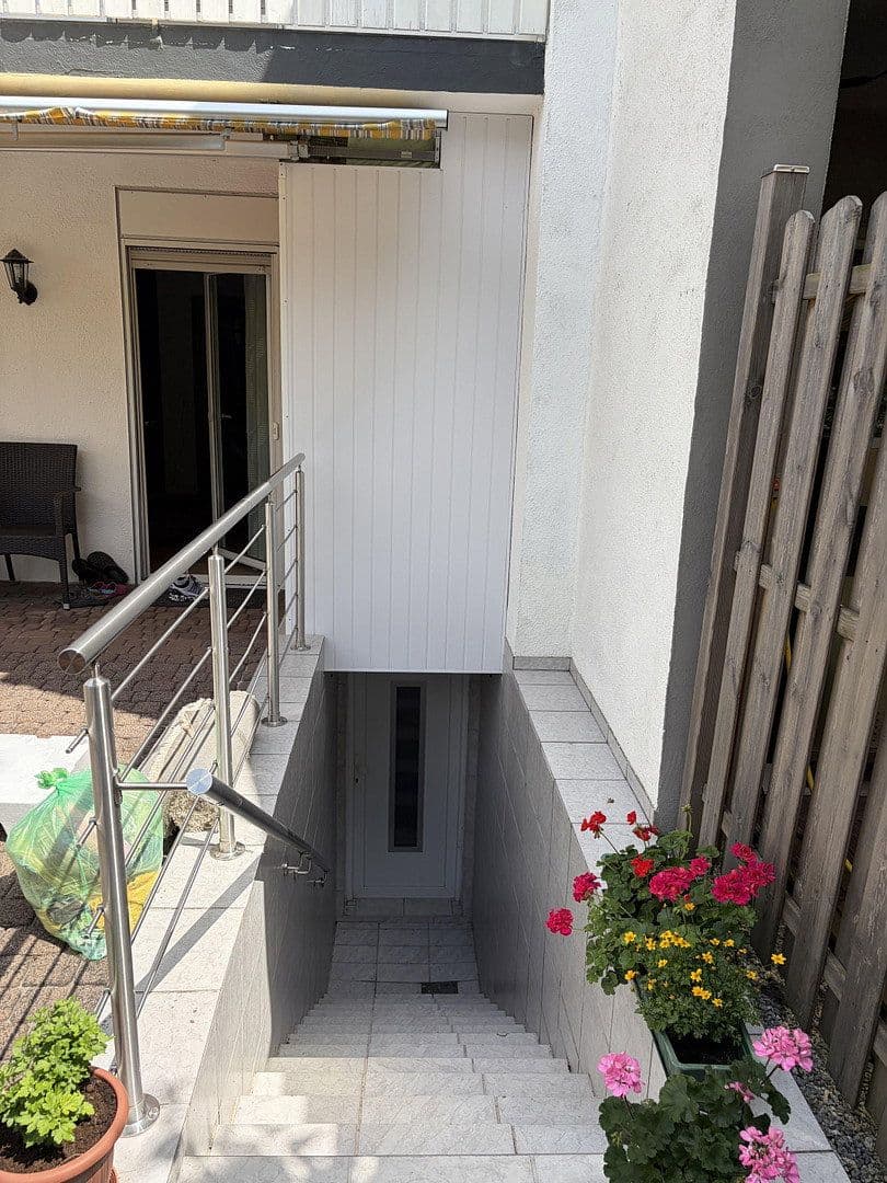 Prodej domu 121 m², pozemek 216 m², Mainaschaff, Bavorsko Prodej domu 121 m², pozemek 216 m², Mainaschaff, Bavorsko