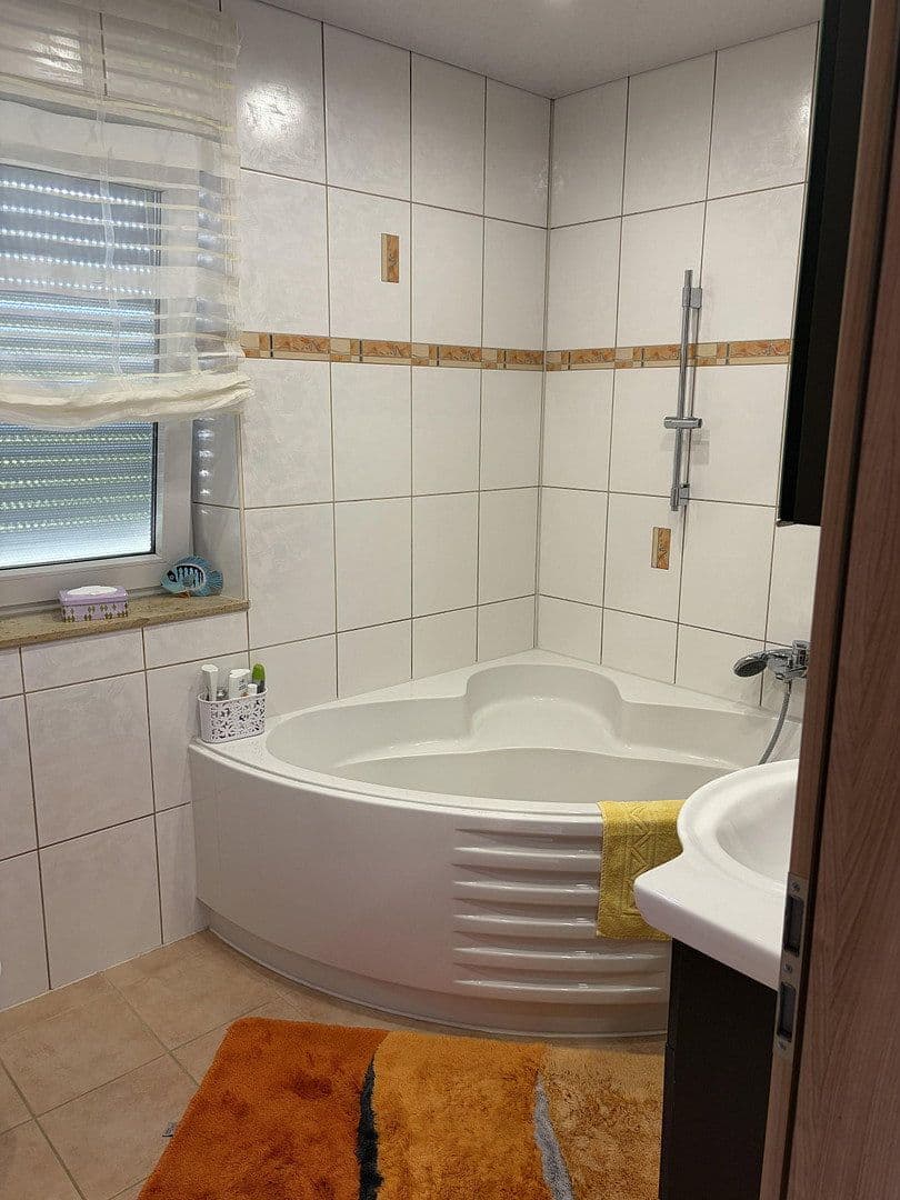 Prodej domu 121 m², pozemek 216 m², Mainaschaff, Bavorsko Prodej domu 121 m², pozemek 216 m², Mainaschaff, Bavorsko