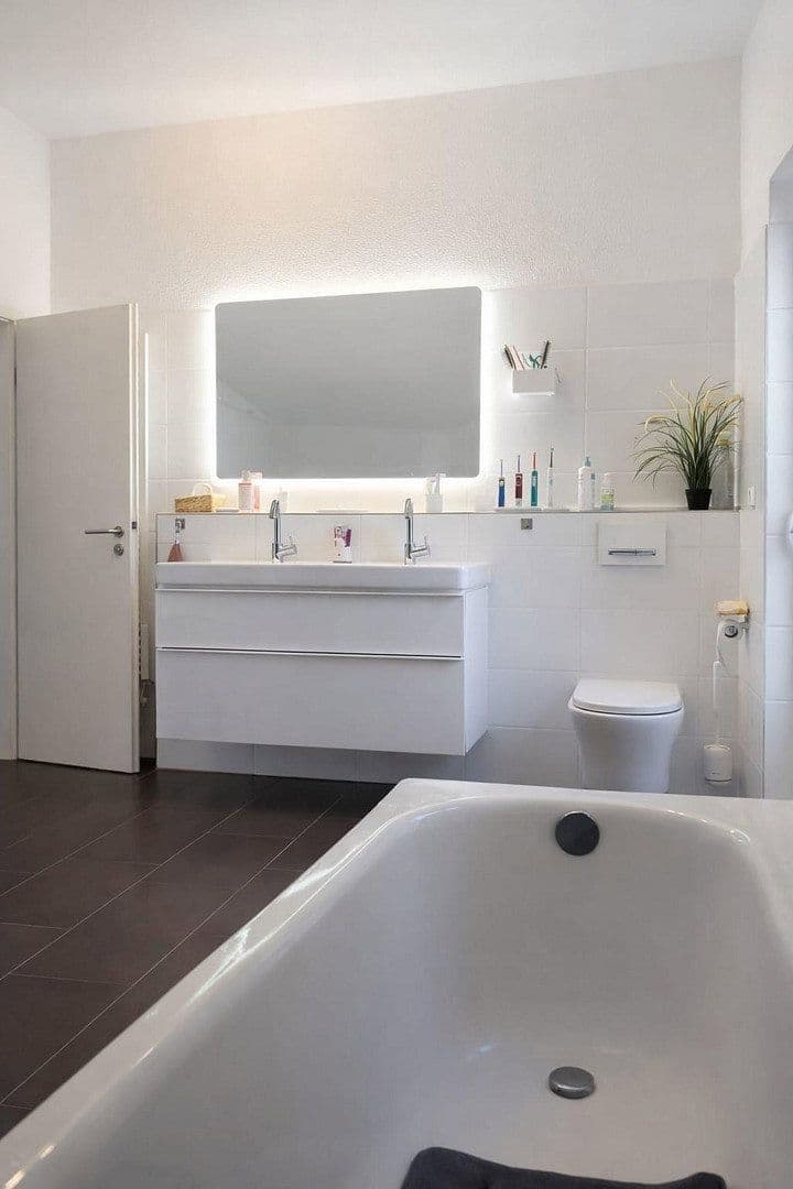 Prodej domu 165 m², pozemek 878 m², Kirchseeon, Bavorsko Prodej domu 165 m², pozemek 878 m², Kirchseeon, Bavorsko