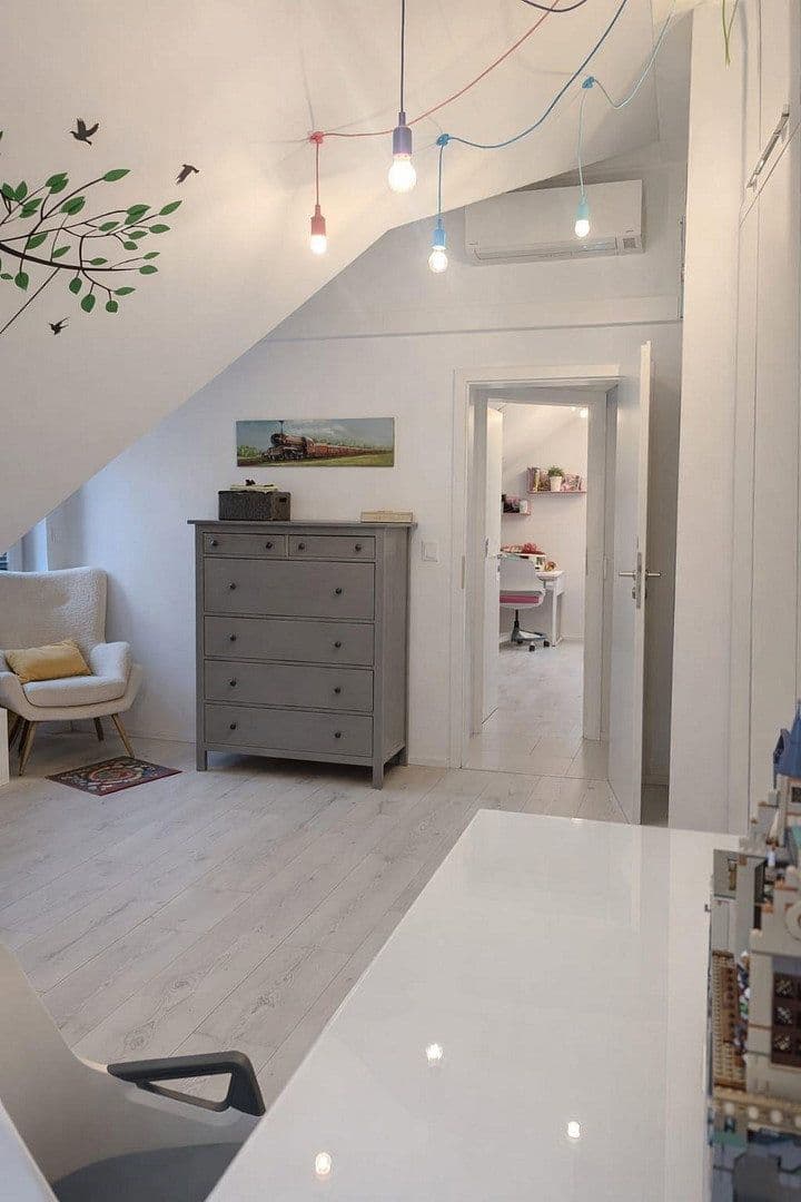 Prodej domu 165 m², pozemek 878 m², Kirchseeon, Bavorsko Prodej domu 165 m², pozemek 878 m², Kirchseeon, Bavorsko