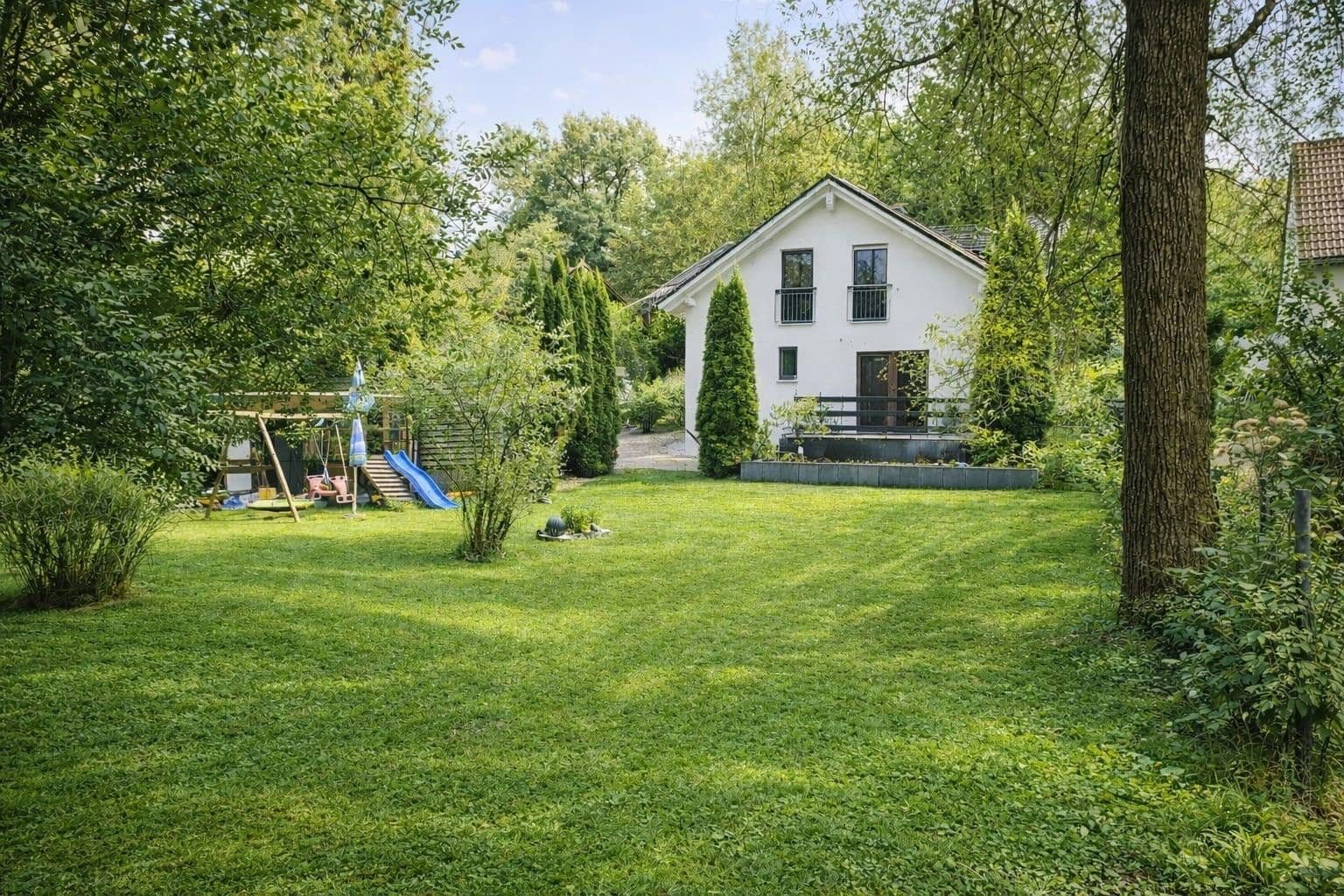 Prodej domu 165 m², pozemek 878 m², Kirchseeon, Bavorsko Prodej domu 165 m², pozemek 878 m², Kirchseeon, Bavorsko