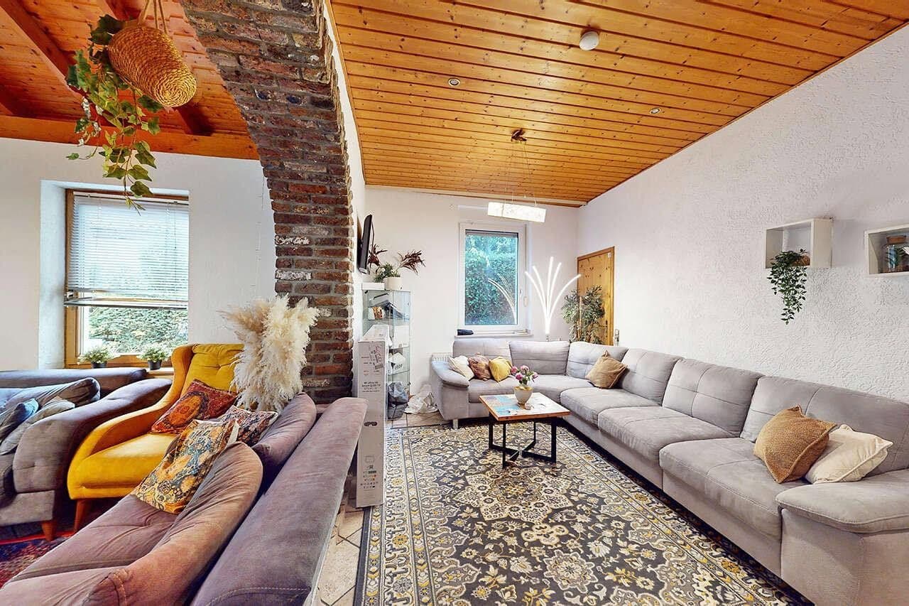 Prodej domu 250 m², pozemek 619 m², Cáchy, Severní Porýní-Vestfálsko Prodej domu 250 m², pozemek 619 m², Cáchy, Severní Porýní-Vestfálsko