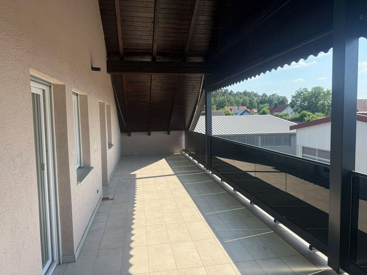 Pronájem bytu 3+1 130 m², Am Antoniweiher 4, Oberreichenbach, Bavorsko Pronájem bytu 3+1 130 m², Am Antoniweiher 4, Oberreichenbach, Bavorsko