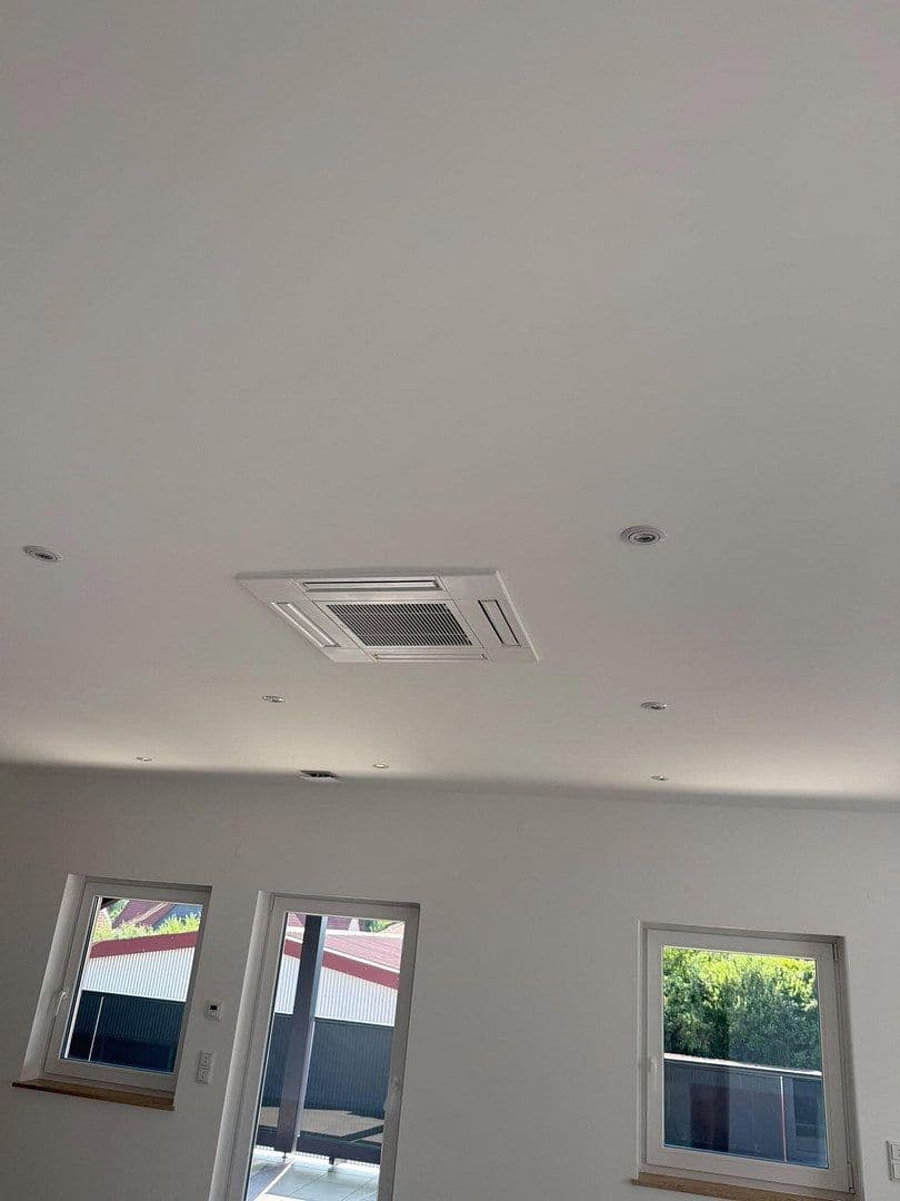 Pronájem bytu 3+1 130 m², Am Antoniweiher 4, Oberreichenbach, Bavorsko Pronájem bytu 3+1 130 m², Am Antoniweiher 4, Oberreichenbach, Bavorsko
