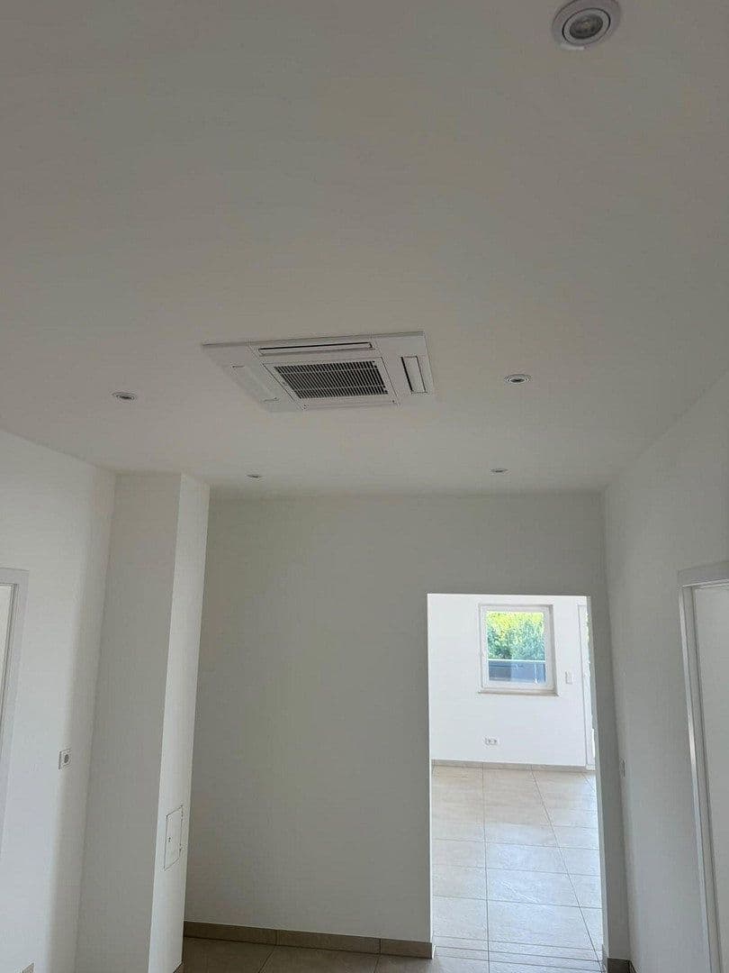 Pronájem bytu 3+1 130 m², Am Antoniweiher 4, Oberreichenbach, Bavorsko Pronájem bytu 3+1 130 m², Am Antoniweiher 4, Oberreichenbach, Bavorsko