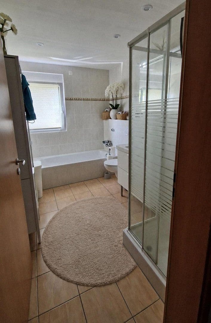 Prodej domu 127 m², pozemek 175 m², Aschaffenburg, Bavorsko Prodej domu 127 m², pozemek 175 m², Aschaffenburg, Bavorsko