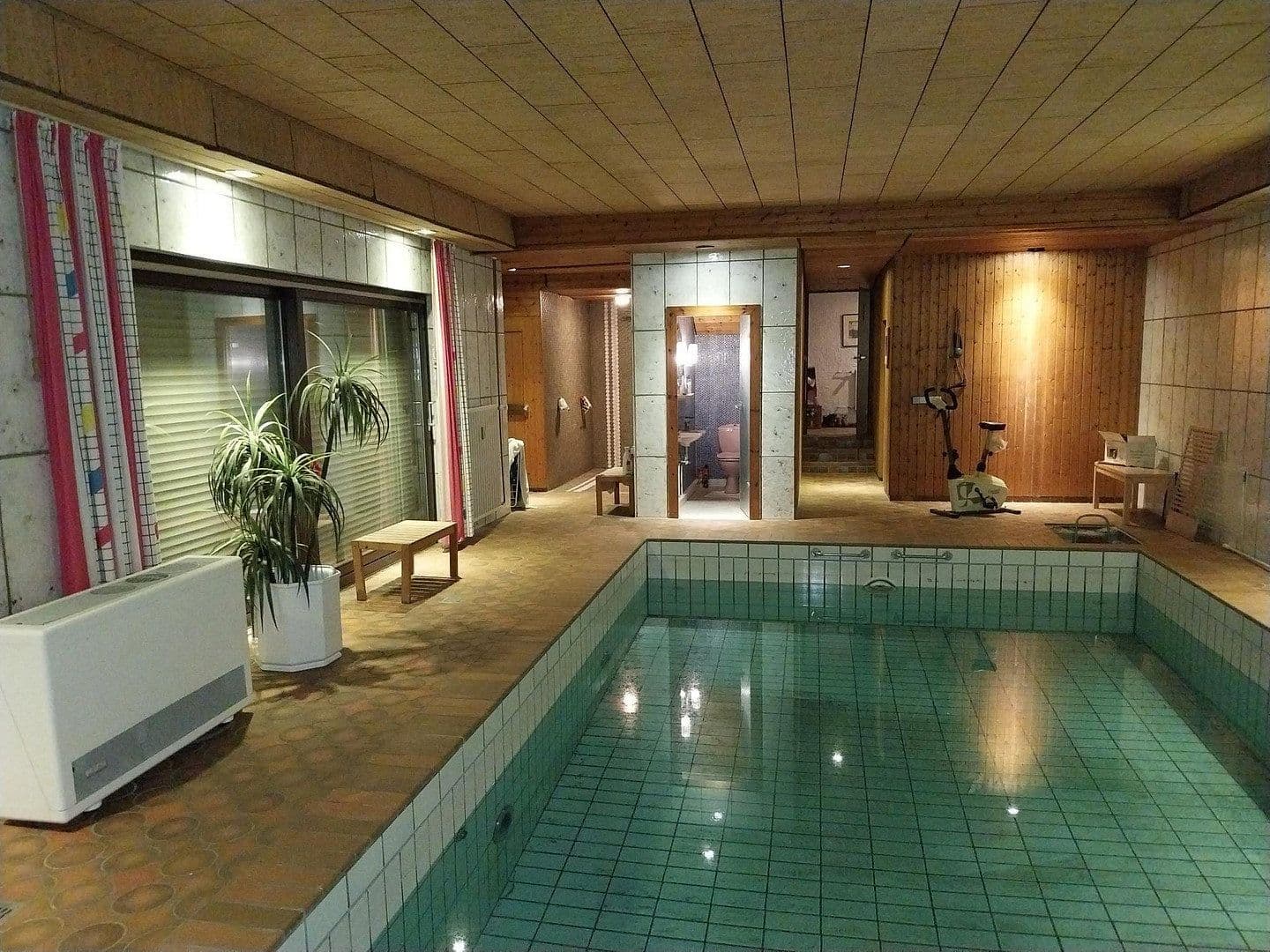Prodej domu 436 m², pozemek 2.945 m², Warmensteinach, Bavorsko Prodej domu 436 m², pozemek 2.945 m², Warmensteinach, Bavorsko