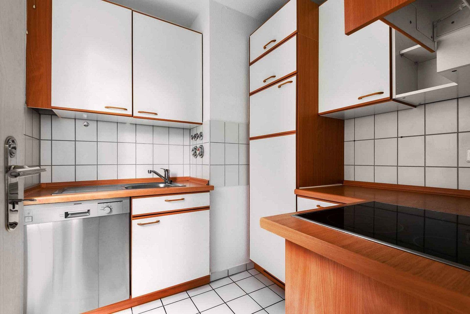 Pronájem bytu 2+1 59 m², Wiesbaden, Hessen Pronájem bytu 2+1 59 m², Wiesbaden, Hessen
