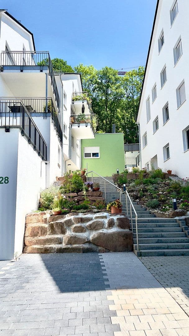 Pronájem bytu 4+kk 145 m², Unterer Welzberg 30, Calw, Bádensko-Württembersko Pronájem bytu 4+kk 145 m², Unterer Welzberg 30, Calw, Bádensko-Württembersko