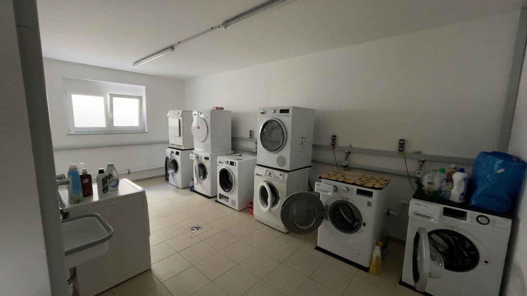 Pronájem bytu 4+kk 145 m², Unterer Welzberg 30, Calw, Bádensko-Württembersko Pronájem bytu 4+kk 145 m², Unterer Welzberg 30, Calw, Bádensko-Württembersko
