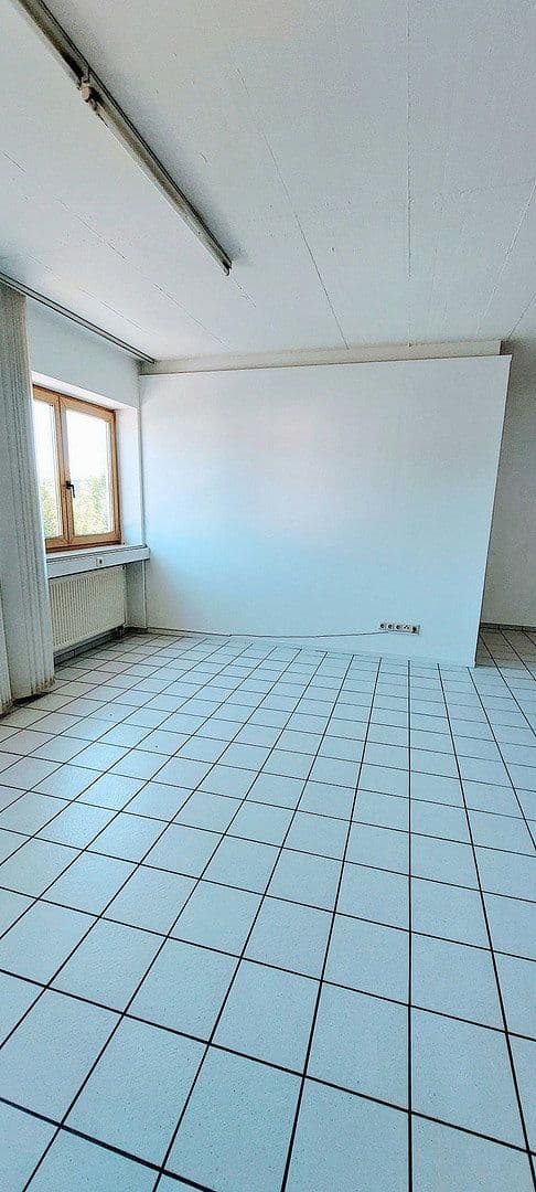 Pronájem kanceláře 58 m², Tratmoos 22, Niederneuching / Wolfsleben, Bavorsko Pronájem kanceláře 58 m², Tratmoos 22, Niederneuching / Wolfsleben, Bavorsko