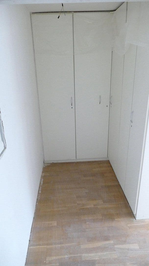 Pronájem bytu 3+1 100 m², Mörsenbroicher Weg, Düsseldorf, Severní Porýní-Vestfálsko Pronájem bytu 3+1 100 m², Mörsenbroicher Weg, Düsseldorf, Severní Porýní-Vestfálsko